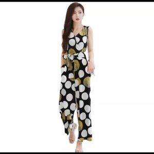 Women’s dress size medium